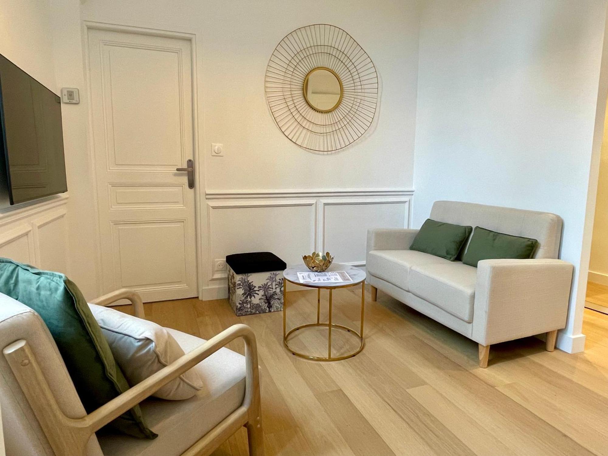 Appartements De Charme Du General Leclerc - Place D'Erlon - Hypercentre - Gare - Реймс Экстерьер фото