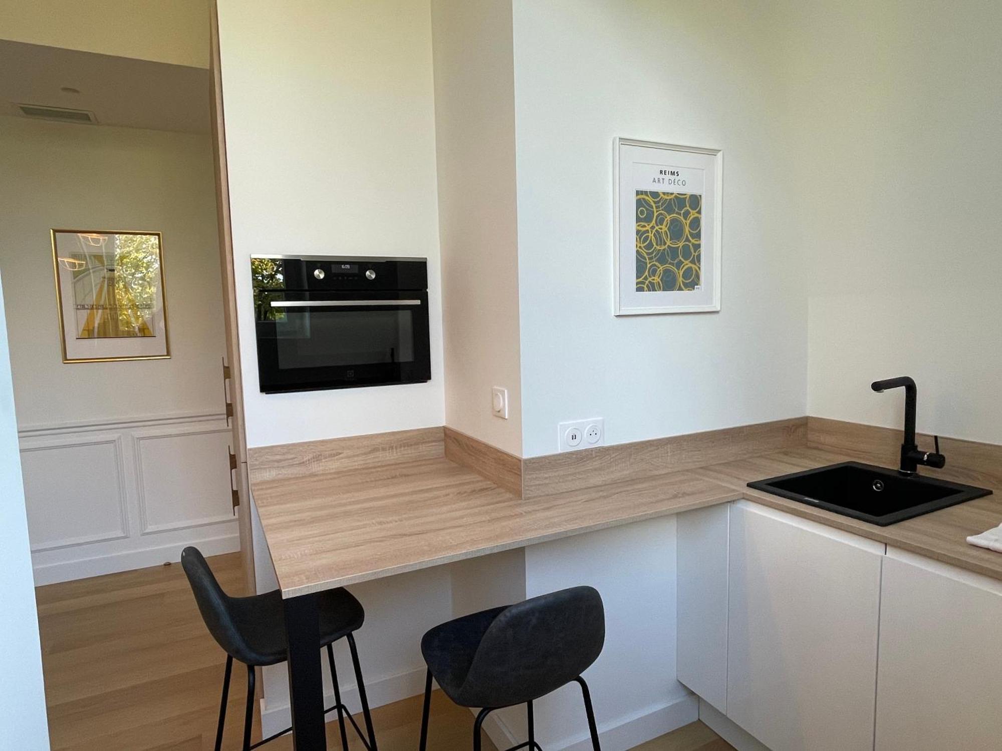 Appartements De Charme Du General Leclerc - Place D'Erlon - Hypercentre - Gare - Реймс Экстерьер фото