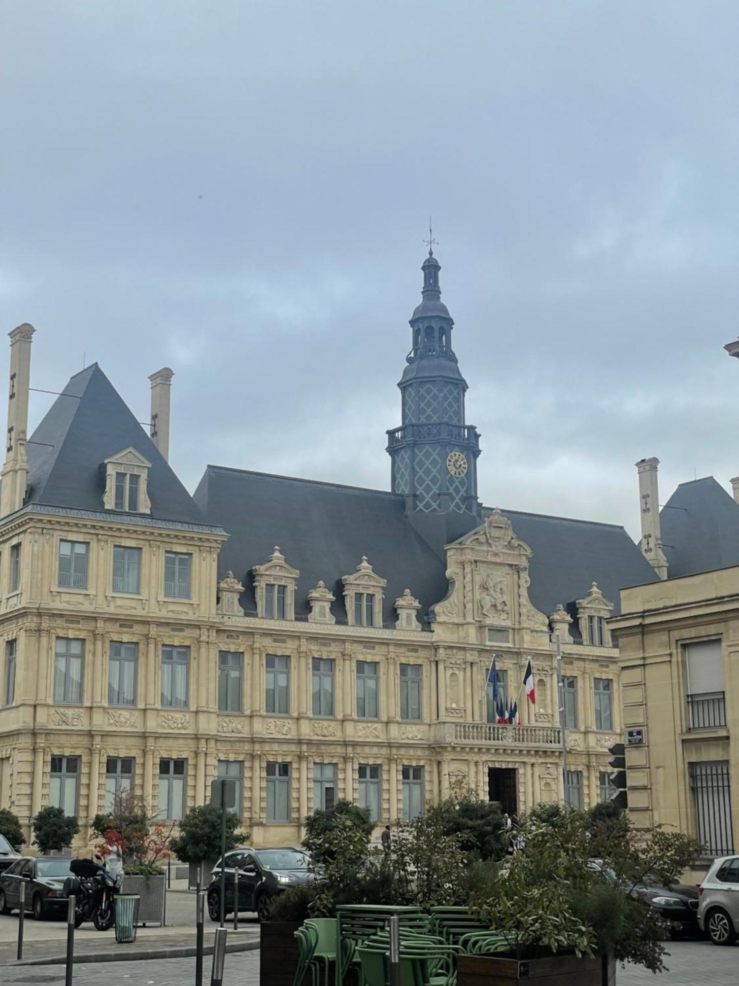 Appartements De Charme Du General Leclerc - Place D'Erlon - Hypercentre - Gare - Реймс Экстерьер фото