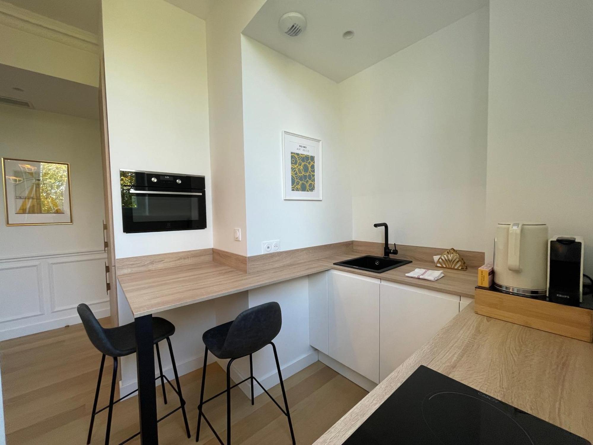 Appartements De Charme Du General Leclerc - Place D'Erlon - Hypercentre - Gare - Реймс Экстерьер фото